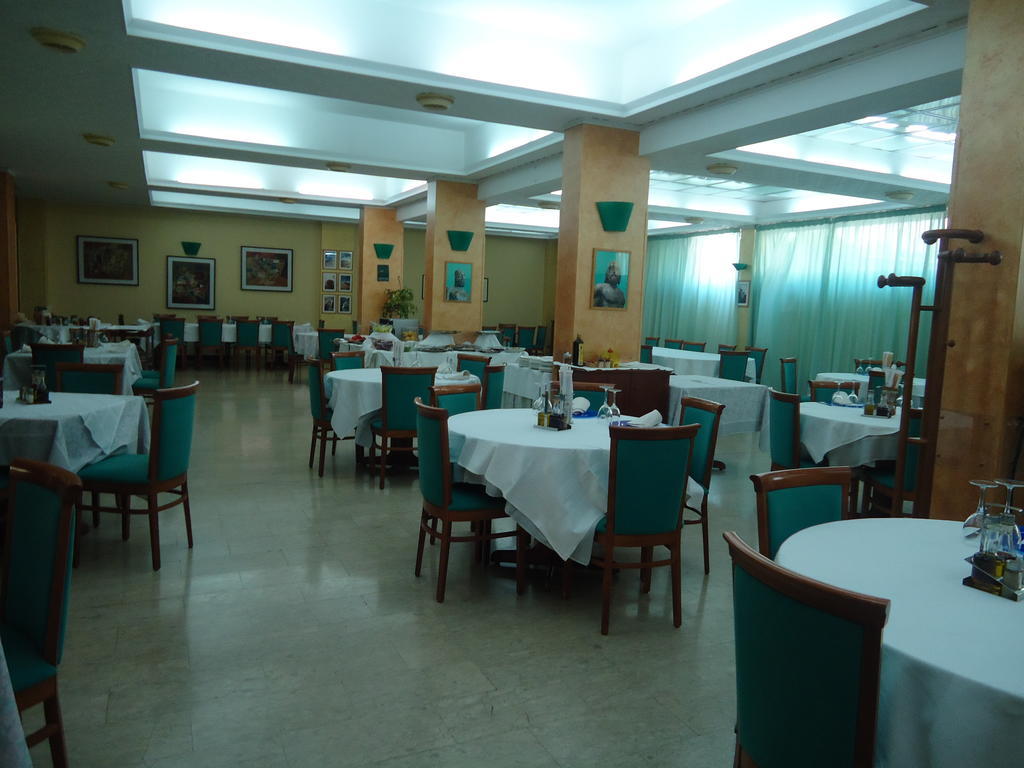 Hotel Ristorante Mommo Polistena Kültér fotó